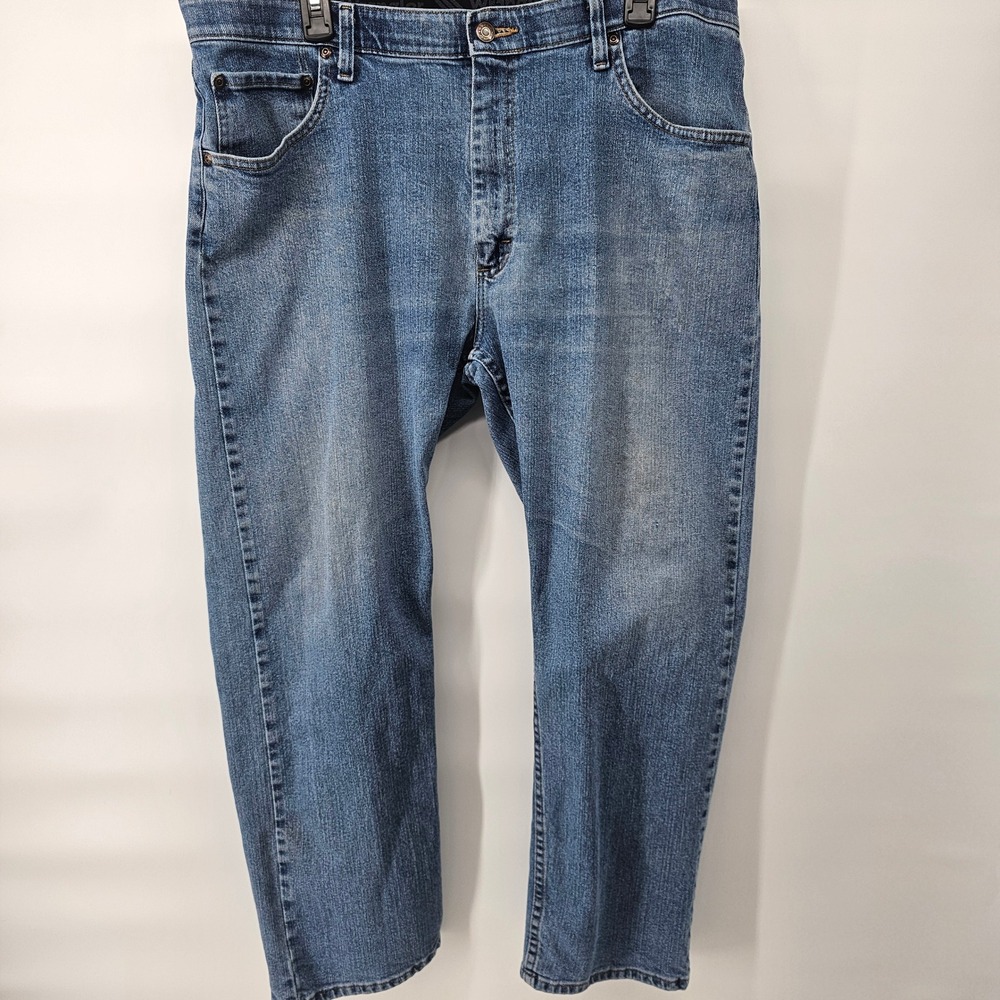 Wrangler Regular Fit Jeans Mens 38x29 Blue Medium Wash 96CFWLW Comfort Stretch